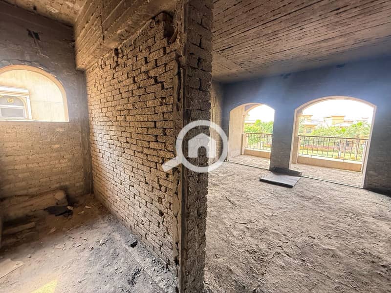 10 df691f81-c969-4099-bc27-ff3dfa6e8cee. jpeg