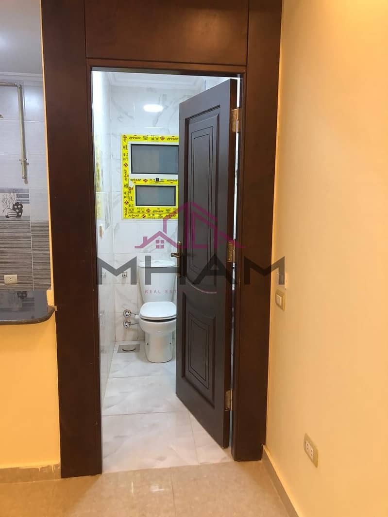 4 photo_5825878019405449989_y. jpg