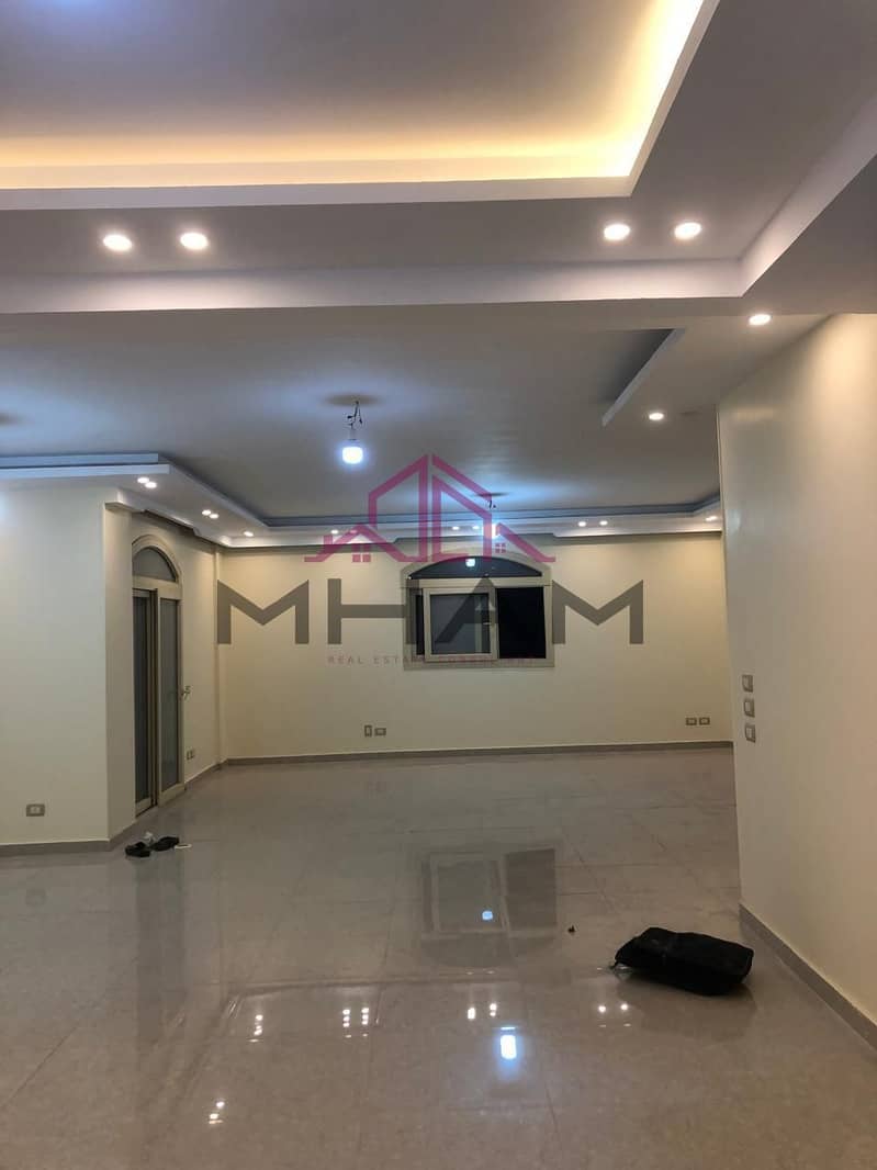 5 photo_5825878019405449990_y. jpg