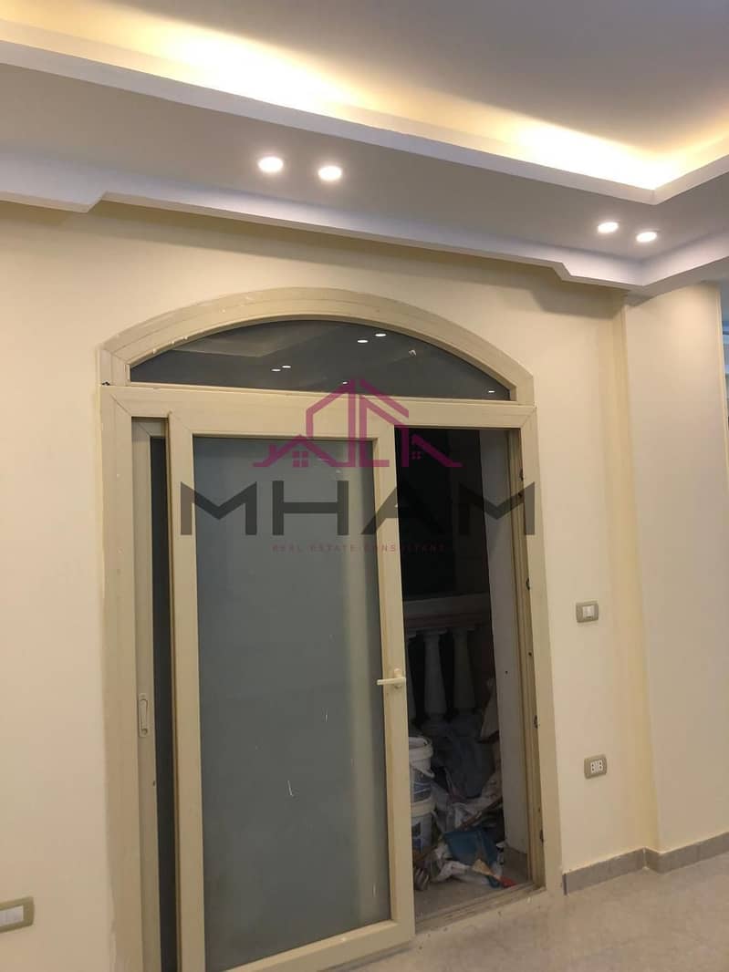 20 photo_5825878019405450014_y. jpg