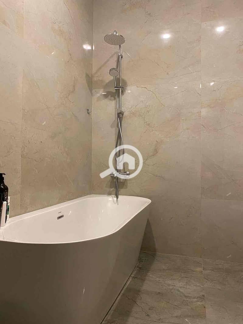 2 60c66f96-a3a2-469f-b124-081d12d629e9. jpg