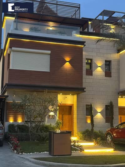 4 Bedroom Villa for Sale in New Cairo, Cairo - WhatsApp Image 2025-03-25 at 3.56. 48 PM. jpeg 4 Bedroom Villa for Sale in New Cairo, Cairo - WhatsApp Image 2025-03-25 at 3.56. 48 PM. jpeg