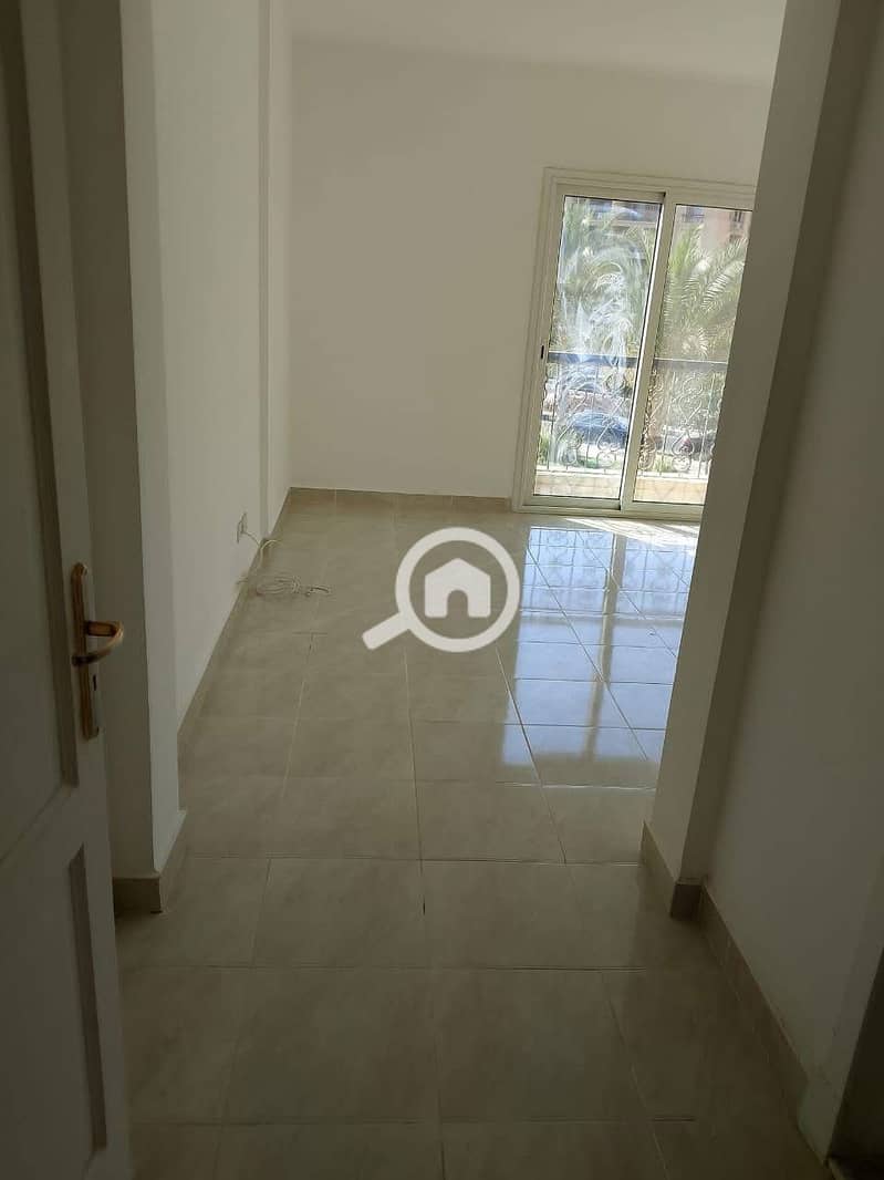 4 d7bd84a1-6e21-4cac-988d-f9b0b1942d61. jpeg