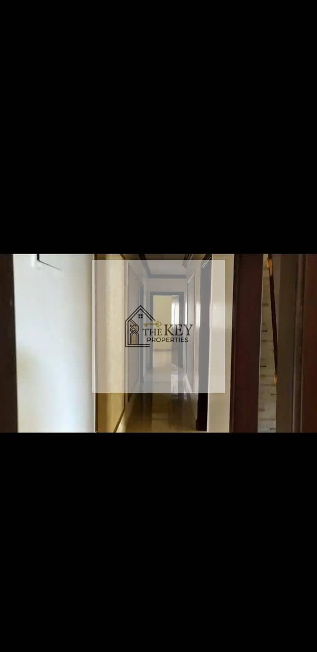 9 6f76105e-b8ff-424d-b347-b52390e7d6b2. jpg