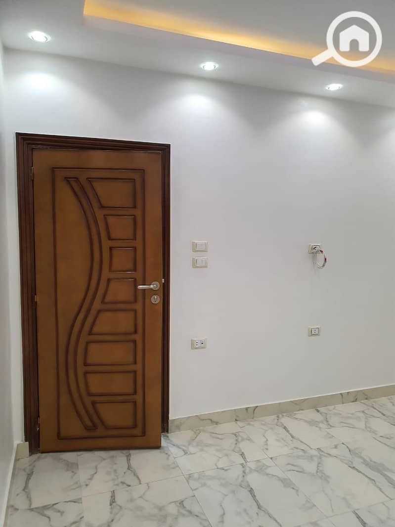 30 WhatsApp Image 2025-10-18 at 6.21. 42 PM. jpeg