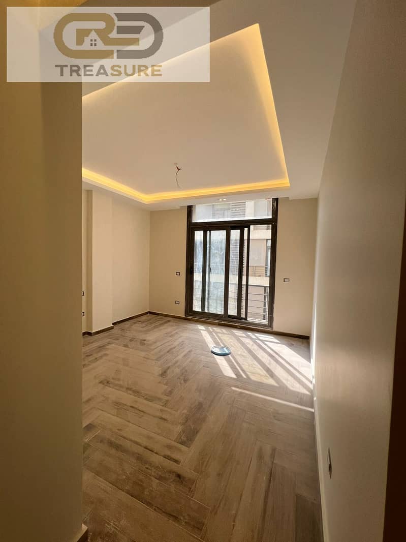 2 WhatsApp Image 2025-11-18 at 2.25. 49 PM (1). jpeg