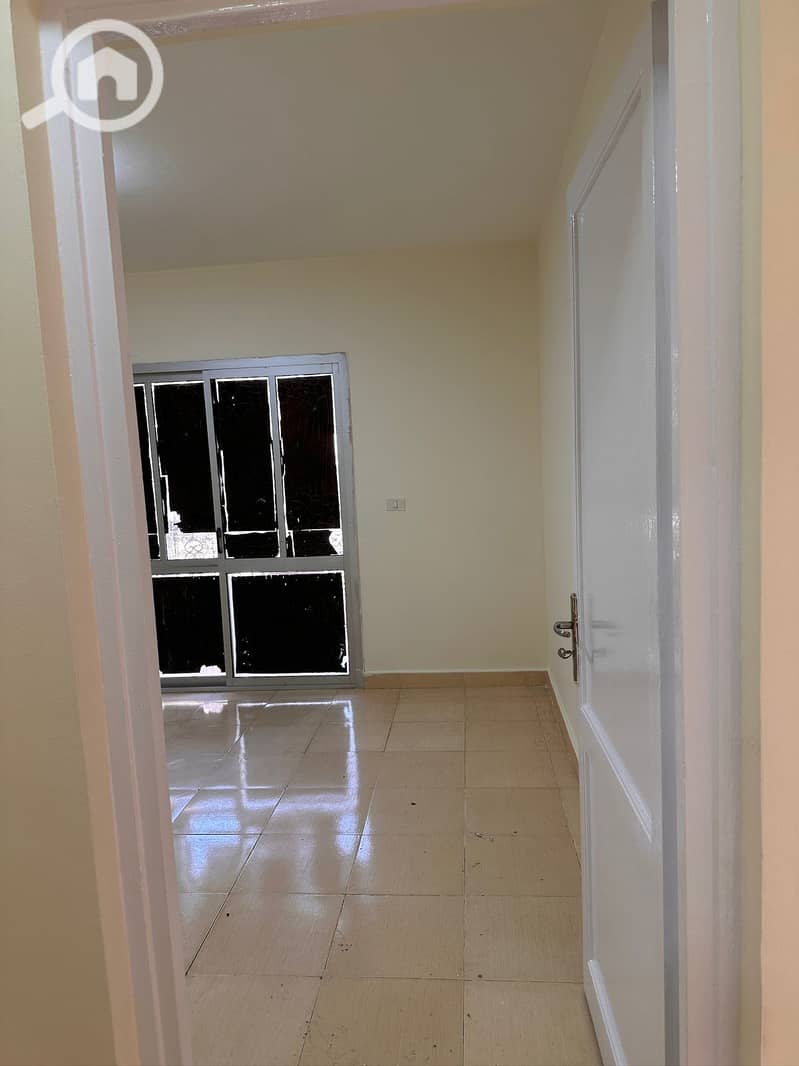 4 b8efd473-2198-4e54-a2a8-006c61e998c8. jpeg