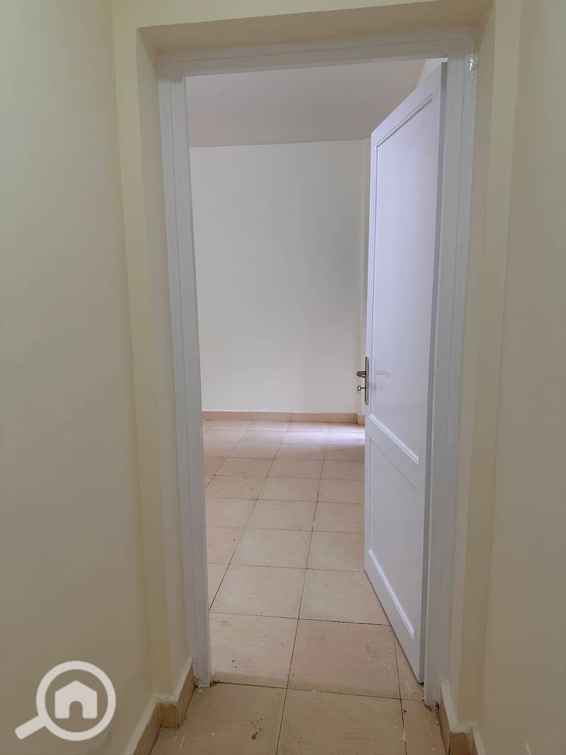 10 627898b2-1323-4015-88dc-1fc503881ff4. jpeg