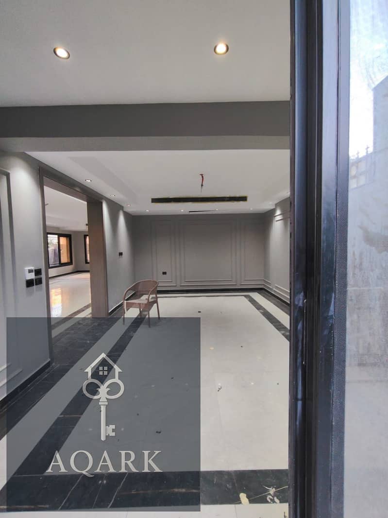 19 75a941a0-2c45-4386-8abd-6901a152b6a0. jpg