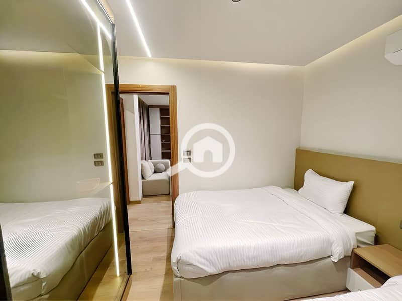 5 WhatsApp Image 2025-11-18 at 5.06. 11 PM (2). jpeg