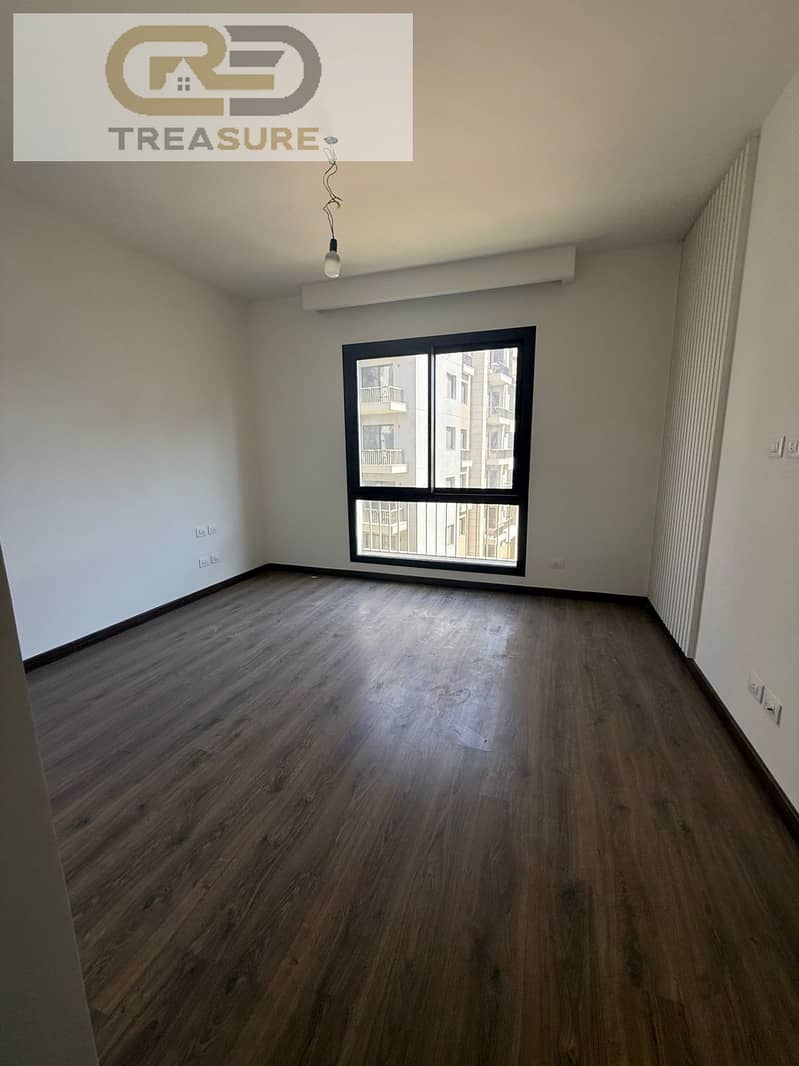 2 WhatsApp Image 2025-11-13 at 12.32. 53 PM. jpeg