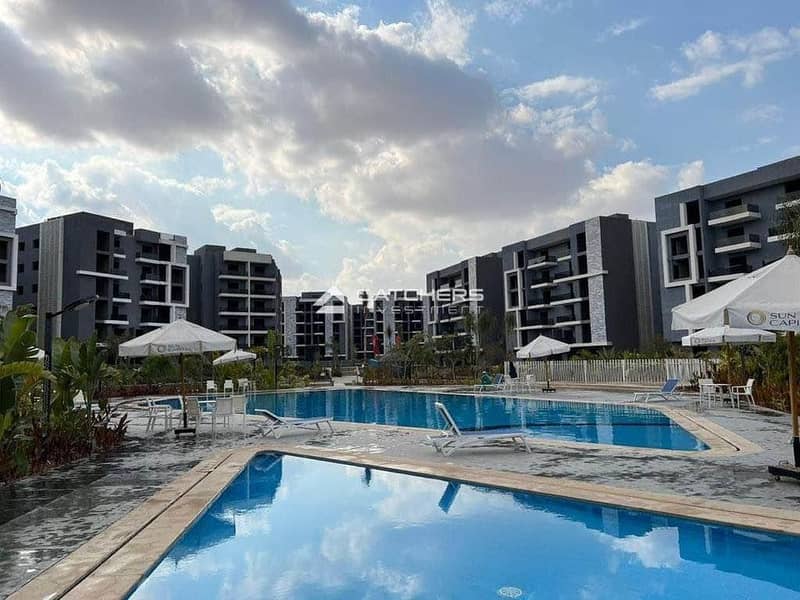 10 489856379_1206224363718176_3200796352455608018_n. jpg