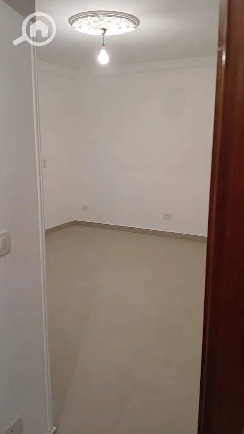 2 WhatsApp Image 2025-11-18 at 5.48. 57 PM. jpeg