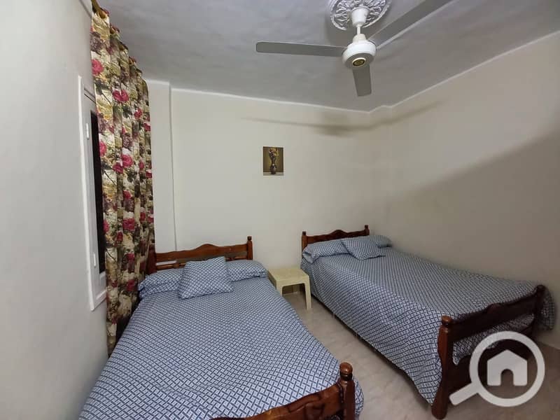 4 d9e8c102-9417-442d-abfb-84b7603417bf. jpeg