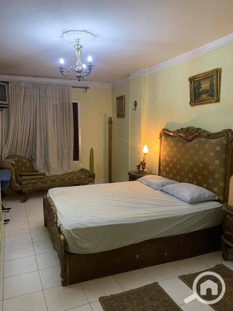 4 8d7d76f5-c787-481a-83a4-eb1a42263945. jpg