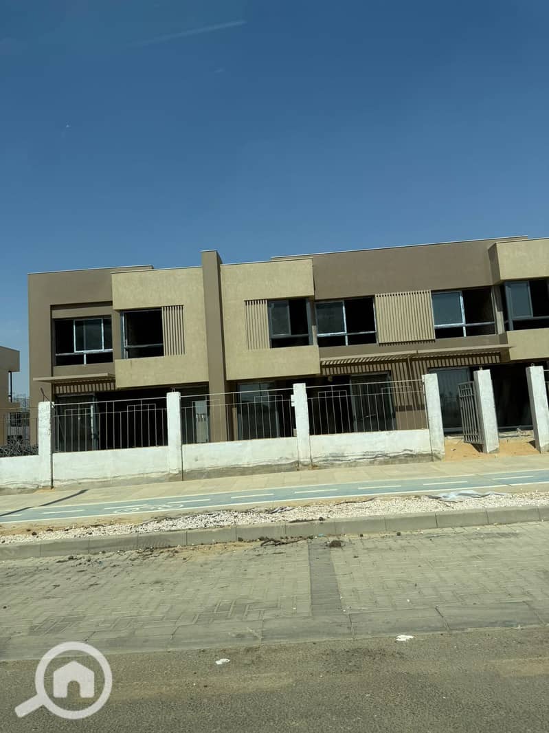 14 WhatsApp Image 2025-08-25 at 15.20. 19_7f1c02e9. jpg