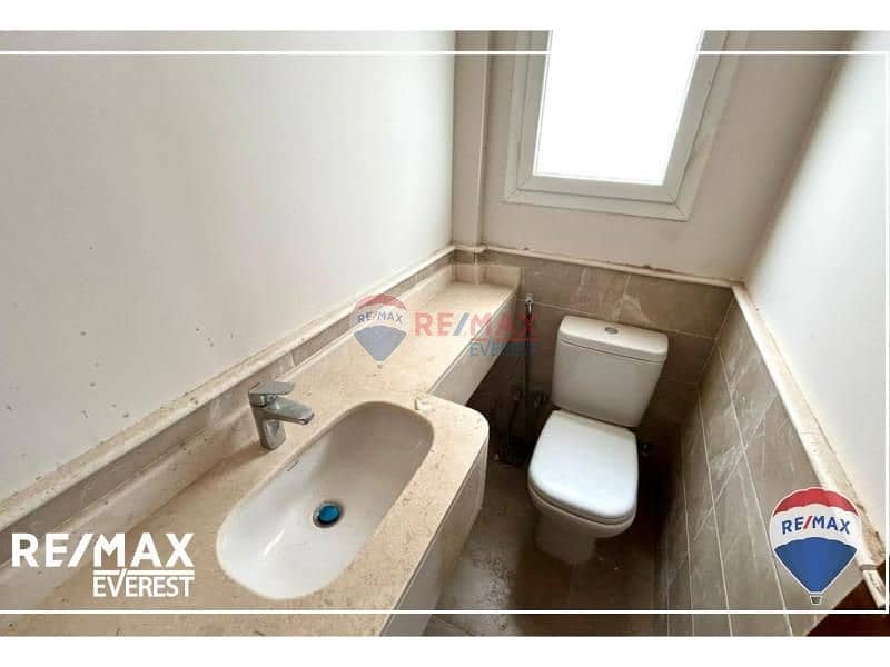 10 62cae0cf-f1e4-4046-9e8c-18017e2dcccd. jpg