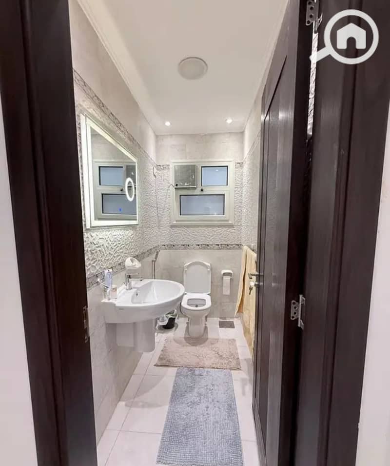 7 416763cd-df1e-44ce-a7bb-819ee3c8217c. jpeg