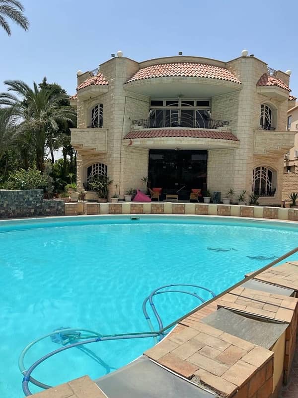 فيلا سكني اداري و تجاري في شيراتون المطار شارع عبدالحميد بدوي