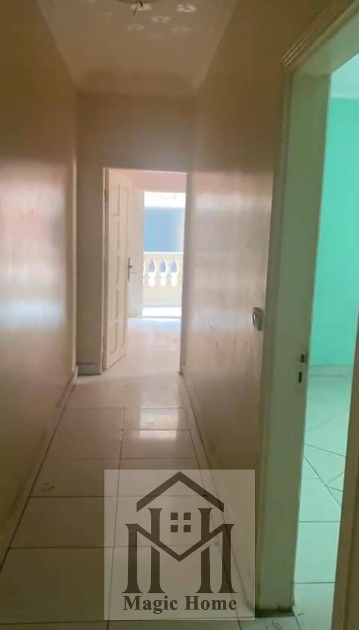 3 e41a49c4-3cf4-4d0e-9f9d-c5f92398b38a. jpg