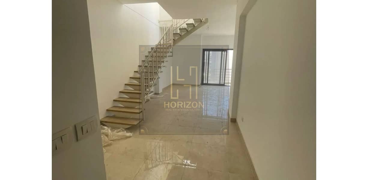 6 8242946-5647ao. jpg