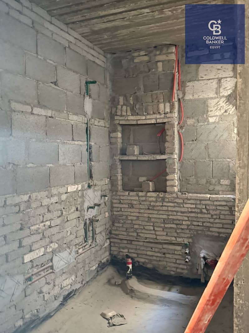 7 27875c37-01a4-47d4-b6c3-4b8322a1acac. jpeg