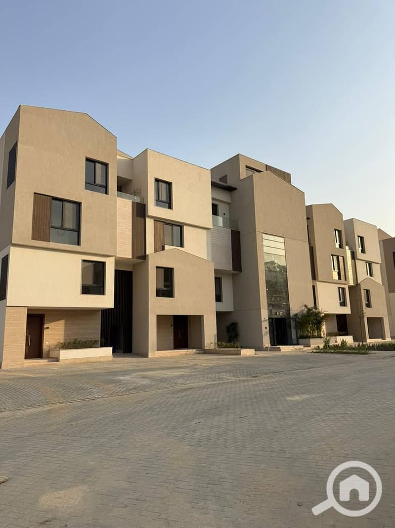 4 WhatsApp Image 2025-11-18 at 1.35. 36 PM. jpeg