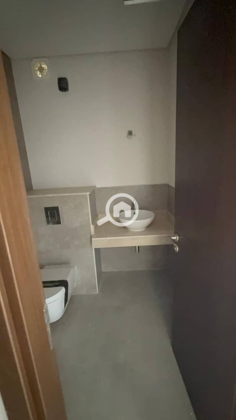 8 IMG-20250923-WA0046. jpg