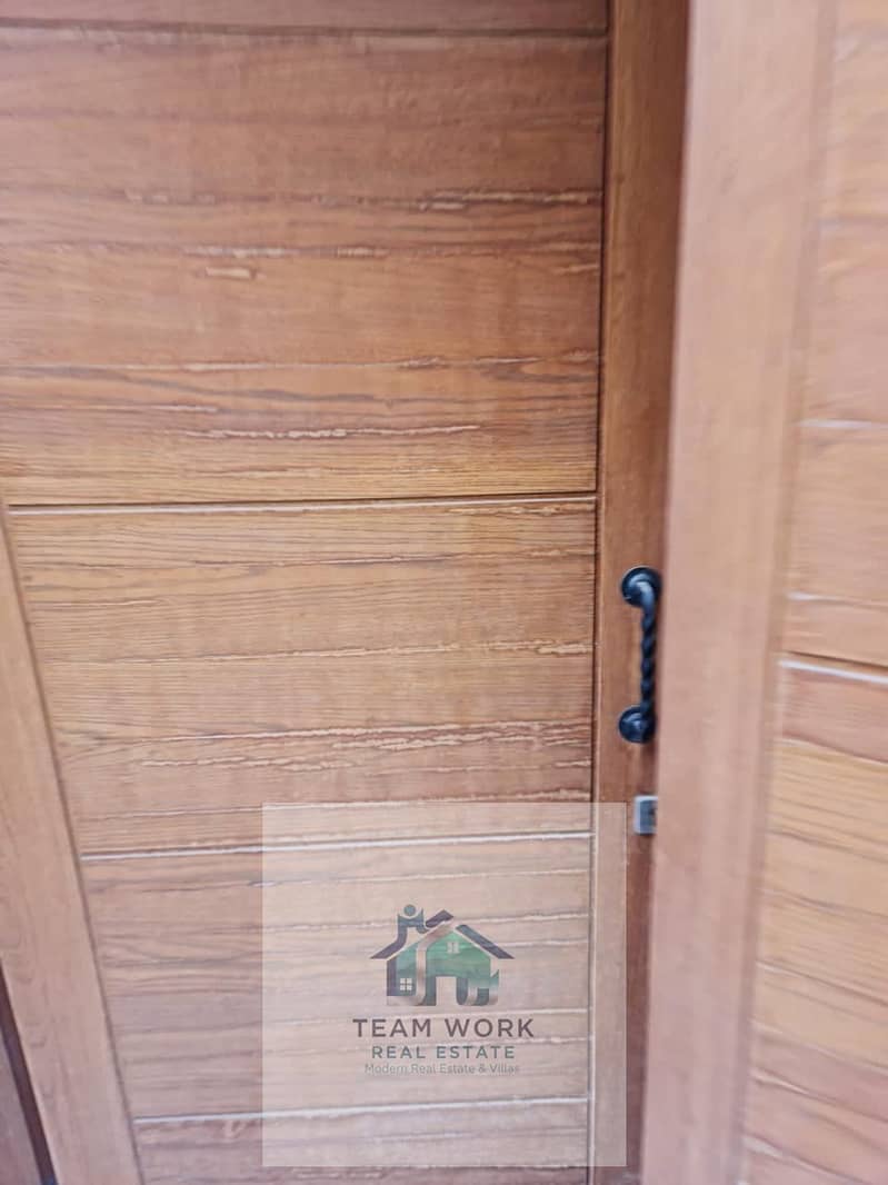 9 a7a69aea-d605-462b-99bb-794cbc6488ca. jpg