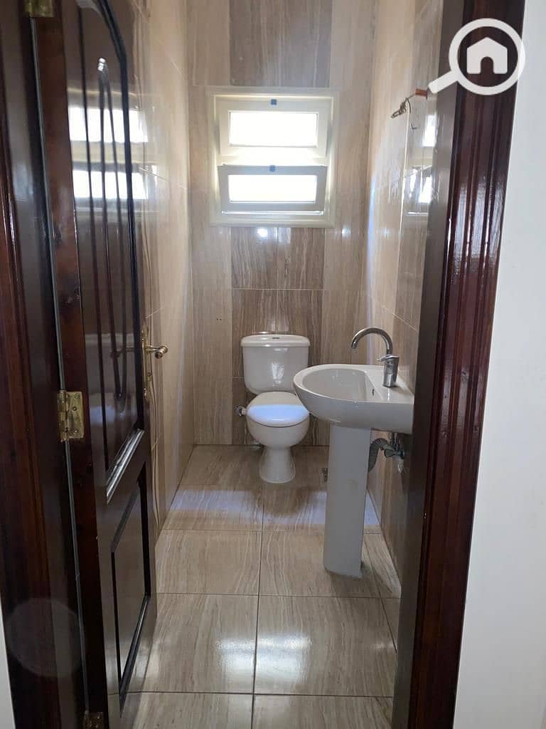 9 99e103df-0362-49cd-99a2-d2b83ca9605a. jpeg