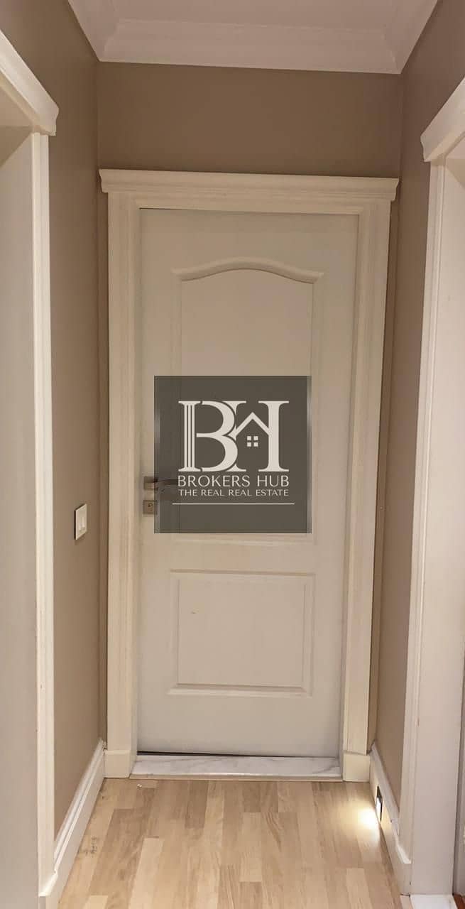 3 10f2eae0-0c07-4a8f-9962-0161bc9e2354. jpeg