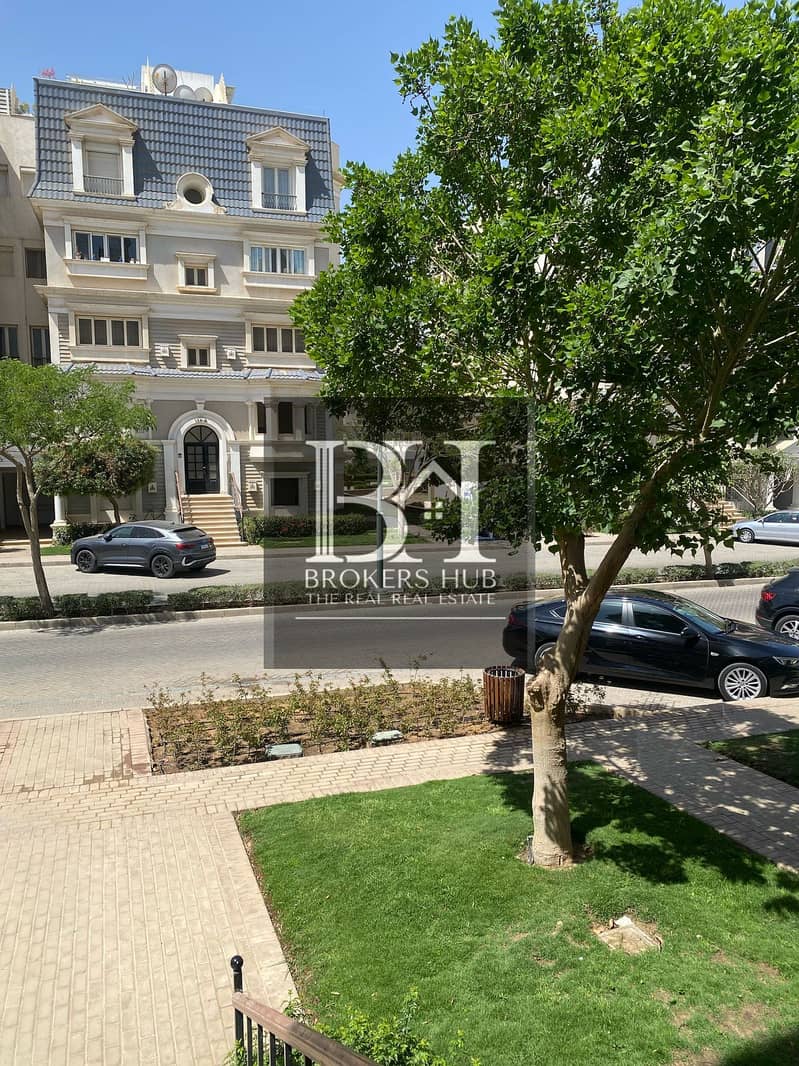 5 e4b061f9-fa02-4520-af38-2e713a908f6a. jpeg