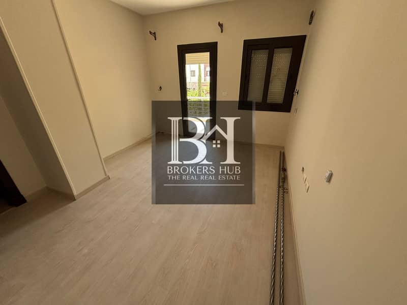 4 6bc82ea7-780e-4eb6-935c-dd887e11465a. jpeg