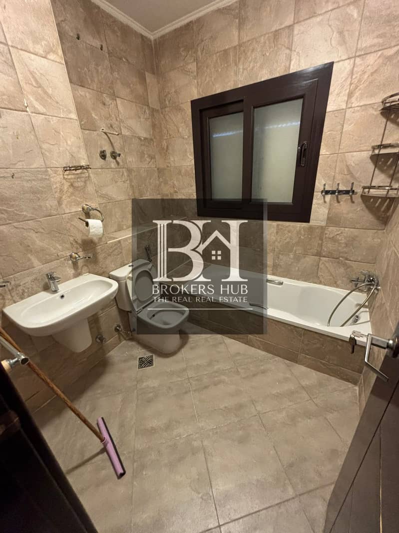 7 5922e090-7f14-4c62-80e5-f89f2ce7fc62. jpeg