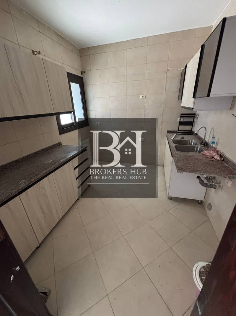 10 af5f2975-962f-4728-9612-0d564f005413. jpeg