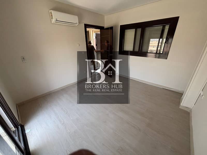 13 d71b5400-8065-4f54-a3a3-672423b0e74b. jpeg