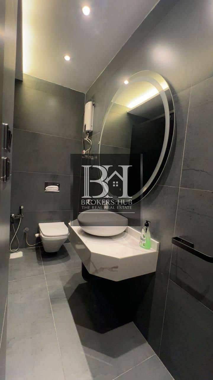 11 da6b367f-f044-4b7c-9032-629ee7e19030. jpeg