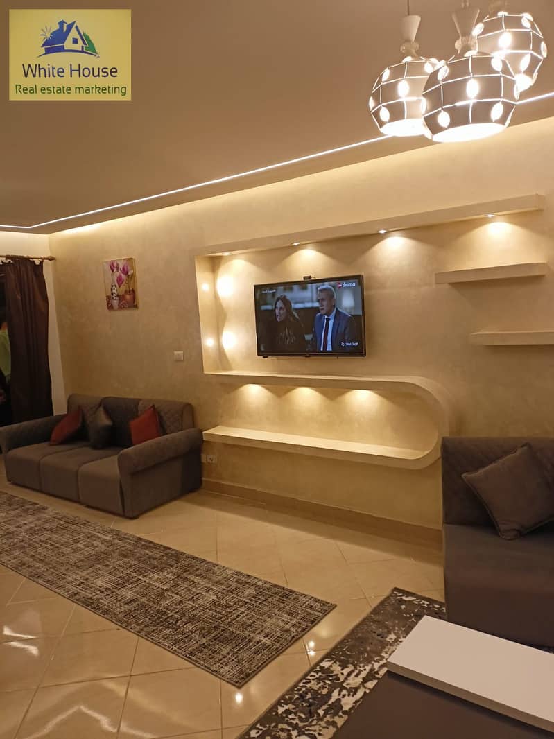 5 3e6e2d5e-3712-4a2b-93e1-dd404e783c7c. jpg