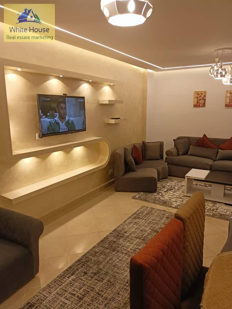 30 e8f533c5-c5d7-45d9-abe3-43e01d652458. jpg