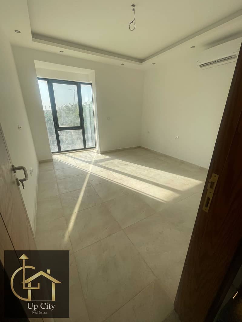 13 WhatsApp Image 2025-11-18 at 16.53. 30 (1). jpeg