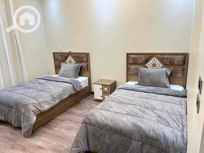 8 6a8dfb94-f41d-4f49-9626-4f2993c5499f. jpg