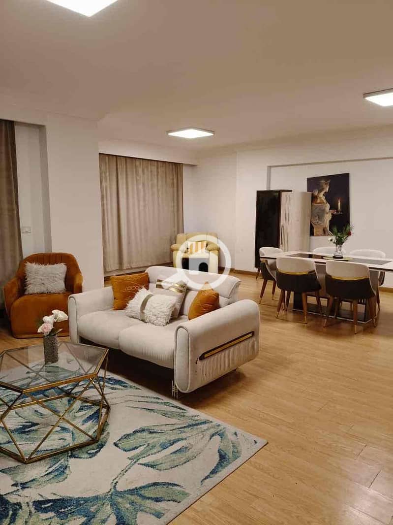 5 0fe83f62-7a46-4f69-84e4-5e8b5dcda568. jpg