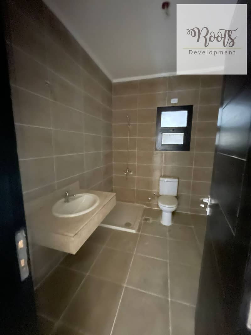 25 WhatsApp Image 2025-11-17 at 21.35. 30. jpeg