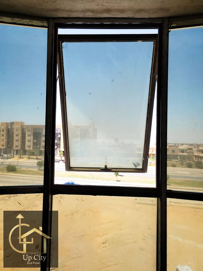 2 WhatsApp Image 2025-11-18 at 16.56. 03. jpeg