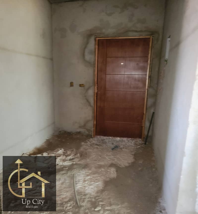 5 WhatsApp Image 2025-11-18 at 16.55. 51 (2). jpeg