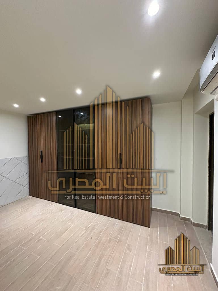 6 U344977 (33). jpeg