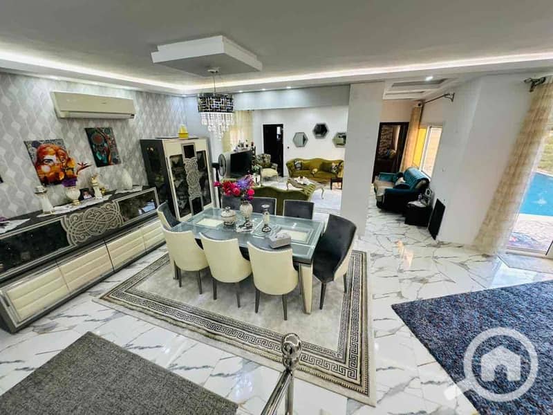 10 84612c9a-c663-419c-839d-67843e177991. jpg