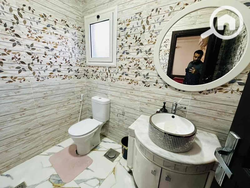 12 2346eccb-5ce4-431d-82b1-7ac6dc266d97. jpg