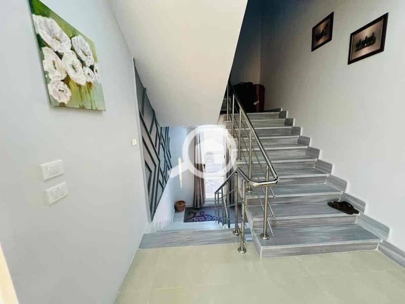 16 b43cf871-7cd5-4d2d-9f10-347d84b5c0a9. jpg