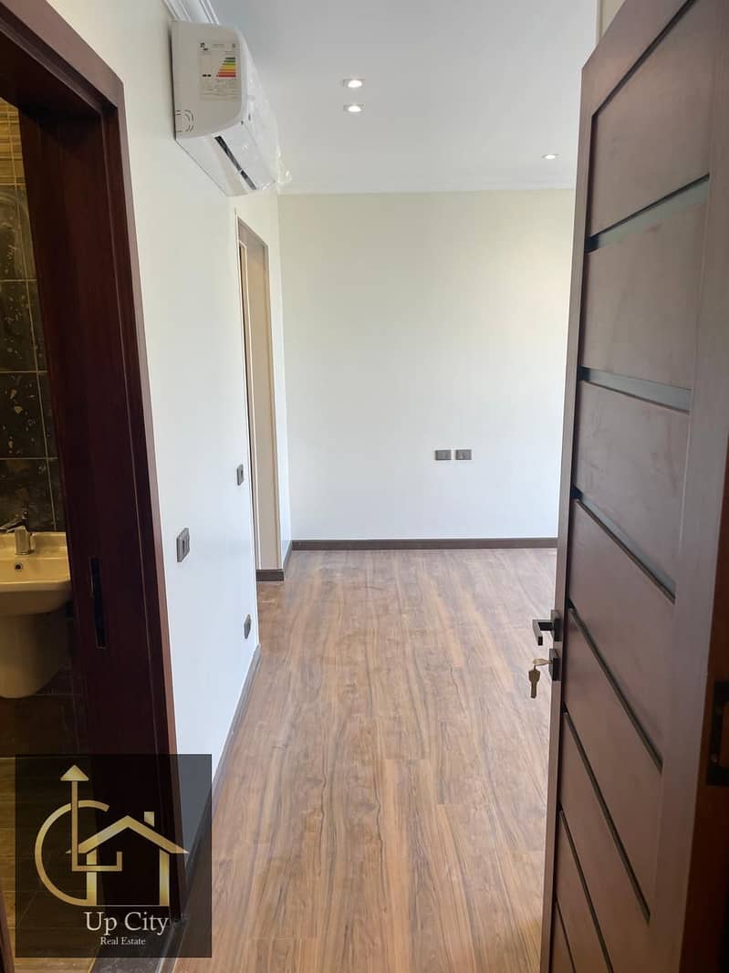 19 WhatsApp Image 2025-11-18 at 17.12. 17 (1). jpeg